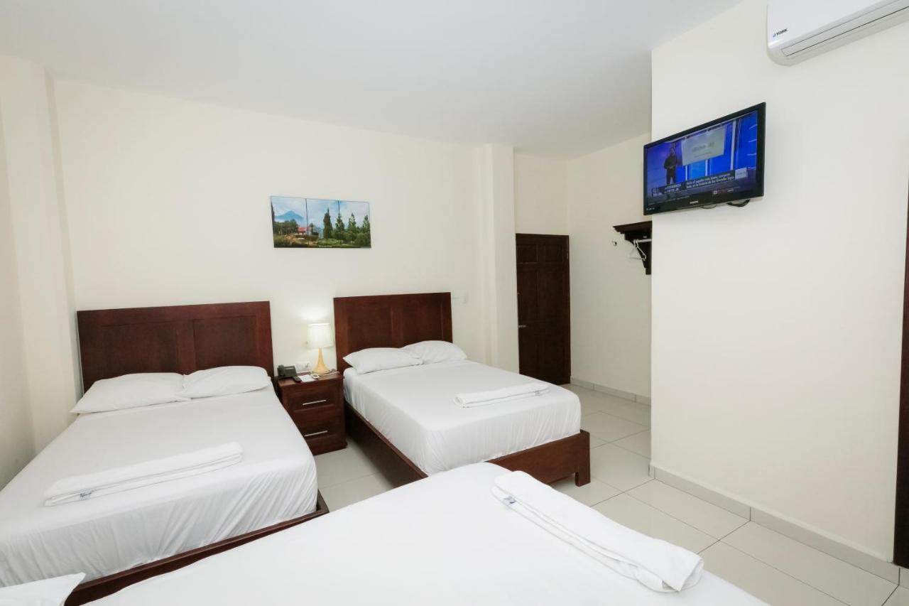 Hotel Mediterraneo Inn Santa Rosa de Lima Екстериор снимка